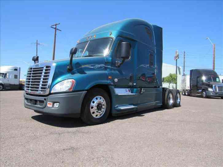 Freightliner CASCADEVO -- (2015)