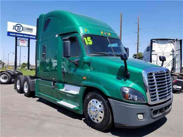 Freightliner Cascadia 125 -- (2015)