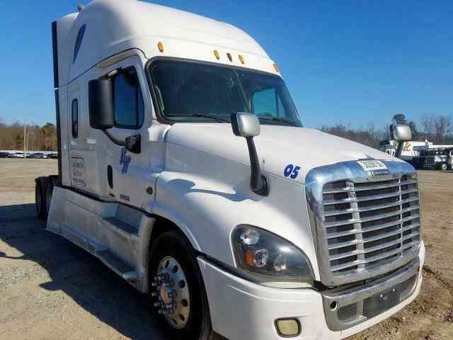 Freightliner CASCADIA (2015)