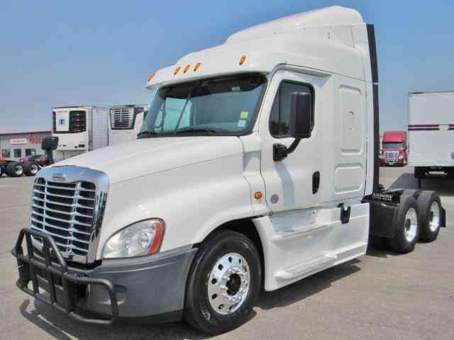 Freightliner CASCADIA -- (2015)