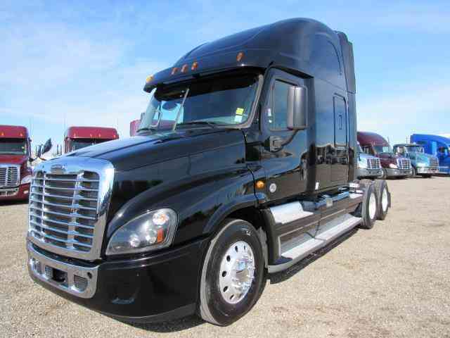 Freightliner CASCADIA -- (2015)