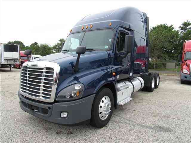 Freightliner CASCADIA -- (2015)