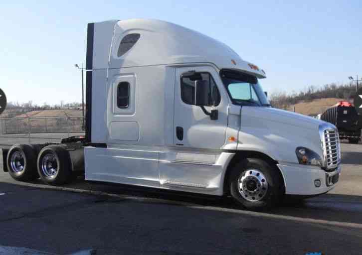 Freightliner CASCADIA -- (2015)