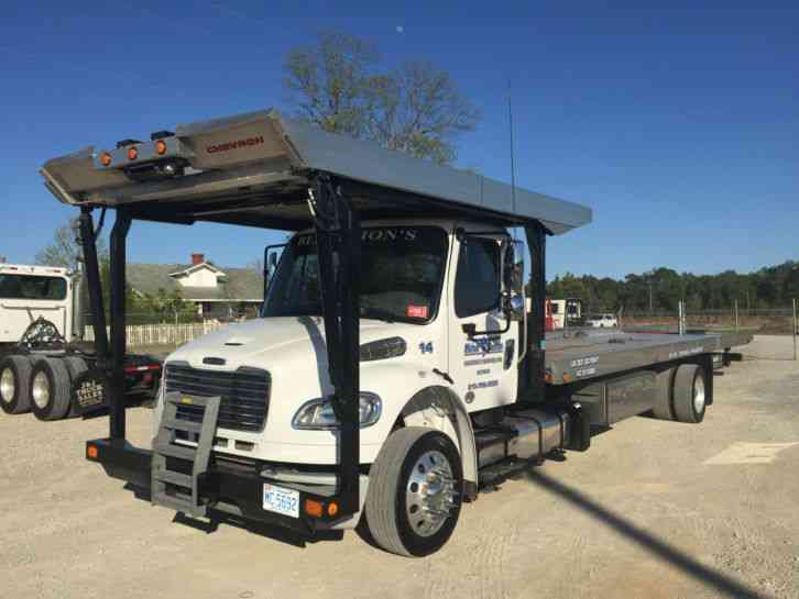 Freightliner M2 106 (2015)