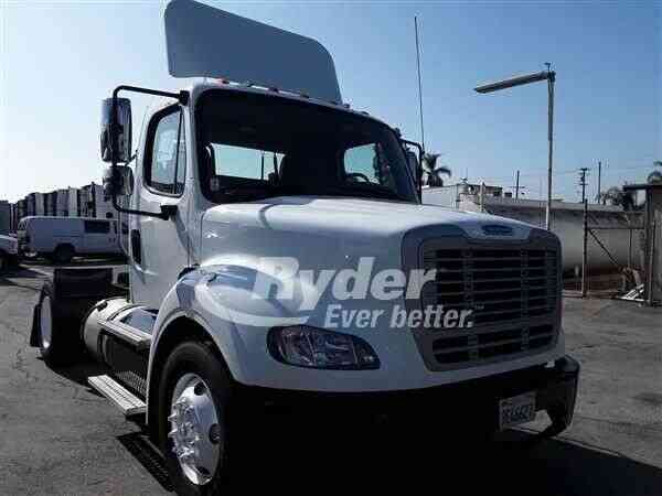 FREIGHTLINER M2 112 -- (2015)