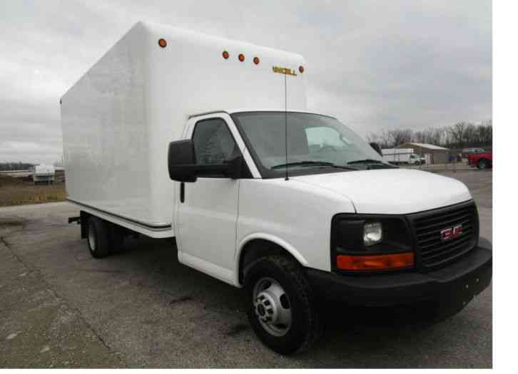 GMC SAVAANA (CHEVROLET EXPRESS) (2015)