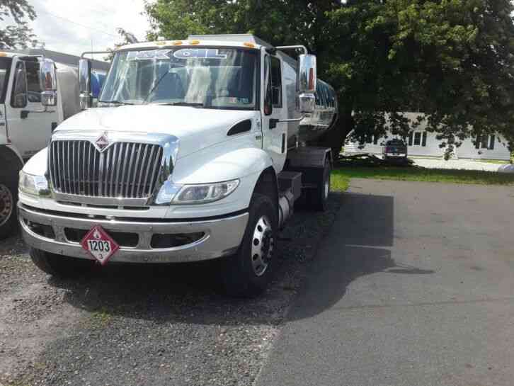 International 4400 (2015)