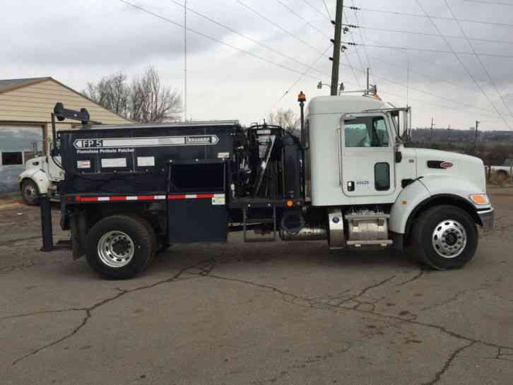 Peterbilt 337 (2015)