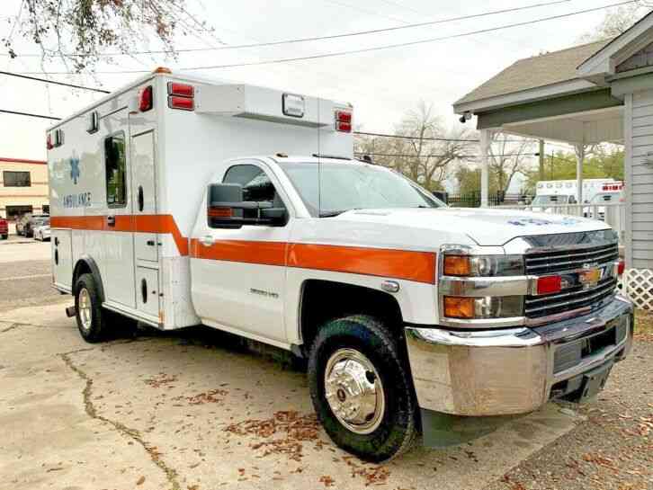 CHEVROLET SILVERADO (2016)