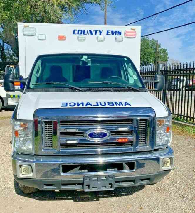Ford E-450 6. 8L Diesel Type III Ambulance (2016)