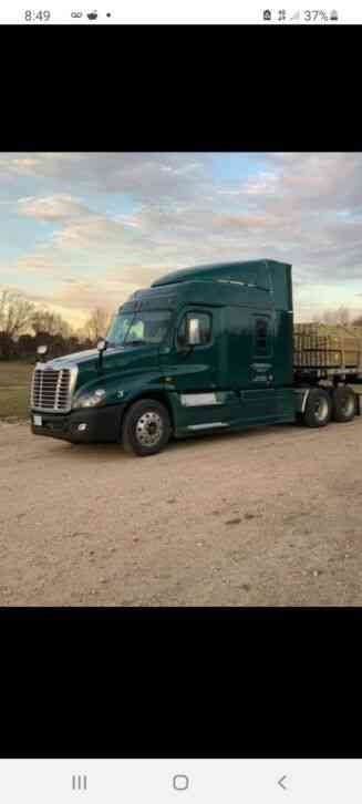 freightliner cascadia sleeper cab (2016)