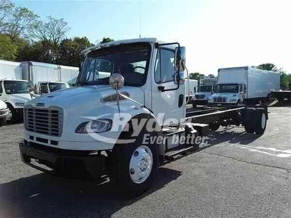 FREIGHTLINER M2 106 -- (2016)