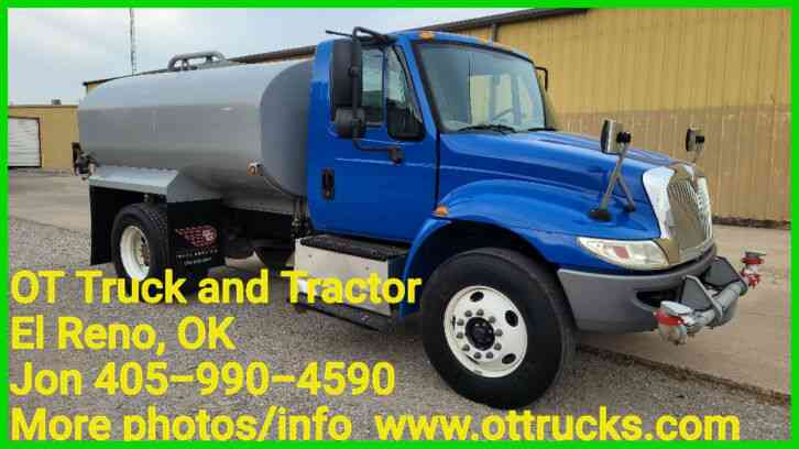 International 4300 2000 Gallon Water Tank Truck Sprayer (2016)