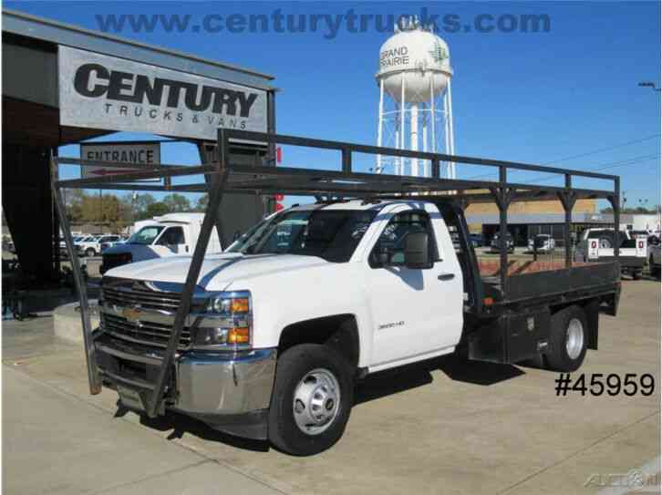 Chevrolet 3500 Silverado DRW Flatbed Regular Cab (2017)