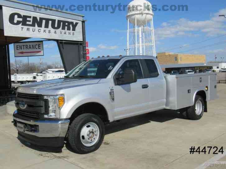 FORD F350 4X4 DRW (2017)