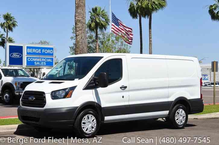 Ford Transit Van -- (2017)