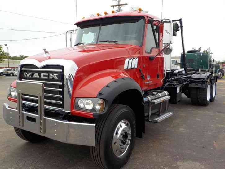 Mack GRANITE GU713 -- (2017)