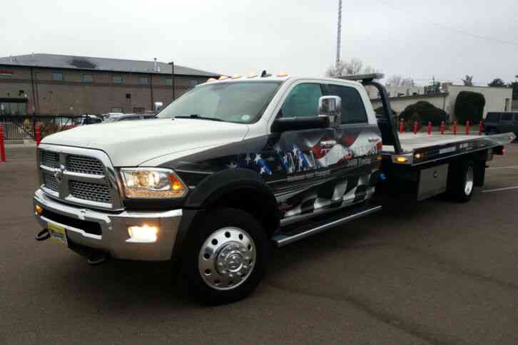 Dodge Ram 5500 Flatbed Tow Truck (2017)