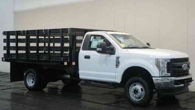 Ford F-350 XL 12' KNAPHEIDE VALUE-MASTER-X PLATFORM BODY (2018)