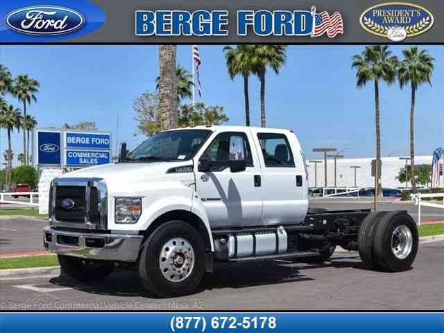 Ford F-750 Open (2018)