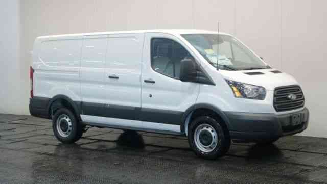 Ford Transit 250 Cargo Van (2018)