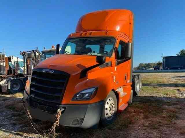 Freightliner Cascadia PE116 (2018)