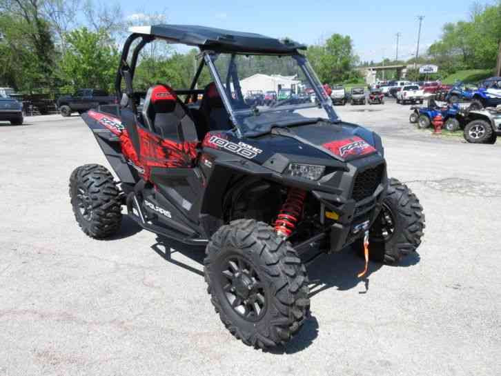 Polaris RZR XP 1000 EPS -- (2018)