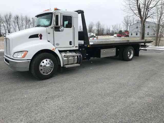 Kenworth T270 (2019)