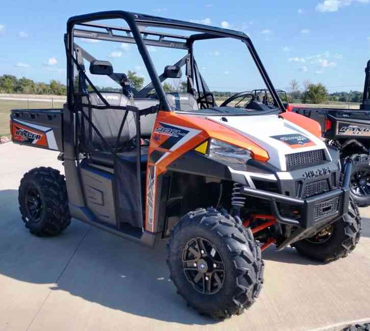 Polaris Ranger XP 900 EPS -- (2019)