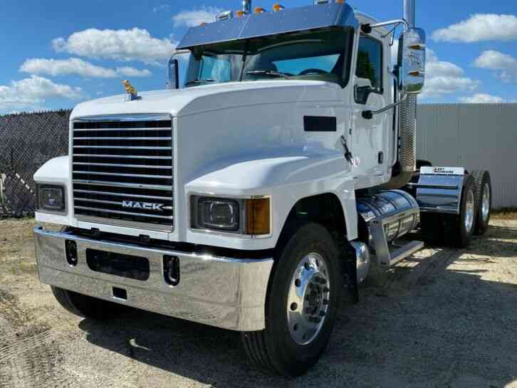 Mack Pinnacle 64T (2020)