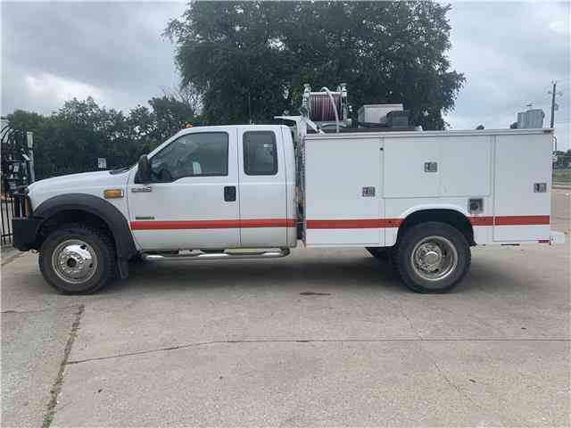 Ford Super Duty F-550 DRW XL (2005)