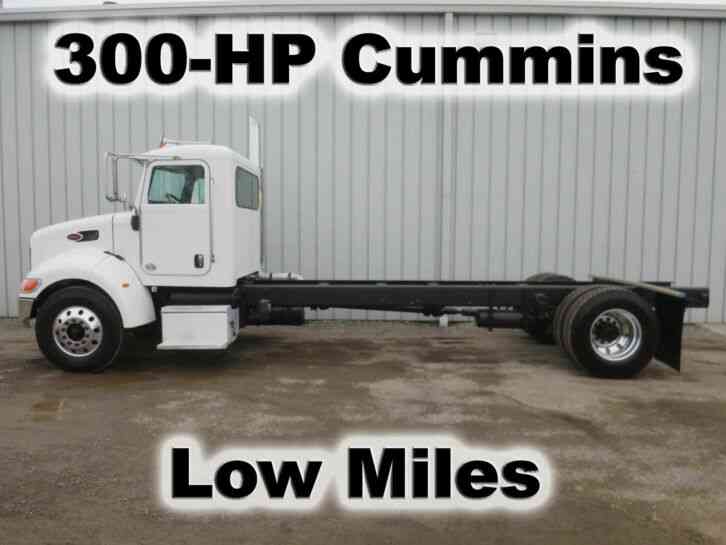 Peterbilt 335 (2010)