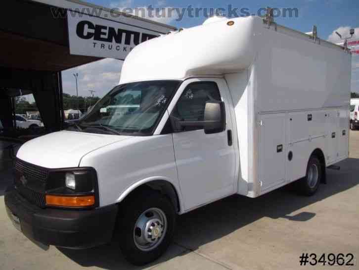 CHEVROLET 3500 DRW EXPRESS KUV UTILITY VAN (2011)