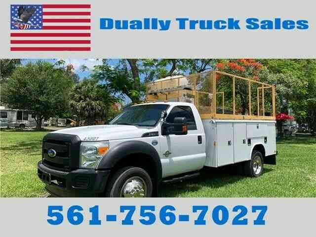 FORD F450 UTILITY SERVICE (2011)
