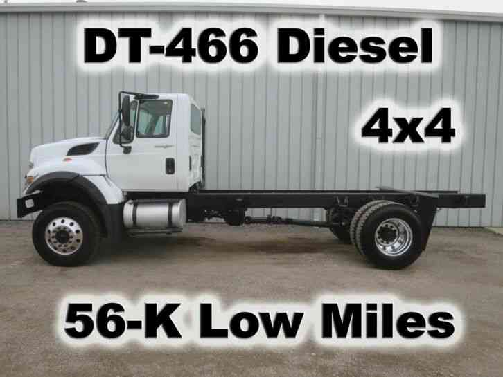 DT-466 DIESEL AUTOMATIC 4X4 4 WHEEL DRIVE CAB CHASSIS STRAIGHT FRAME TRUCK (7400)