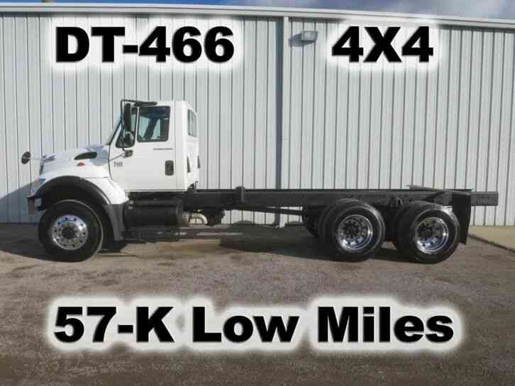 DT-466 DIESEL AUTOMATIC 4X4 4 WHEEL DRIVE CAB CHASSIS TANDEM AXLE TRUCK (7400)