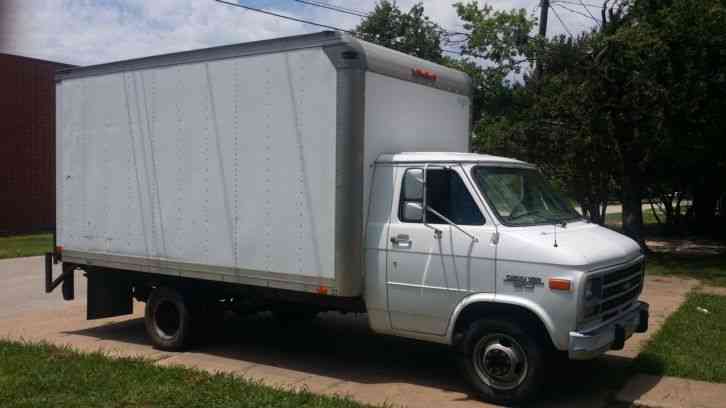 Chevrolet C=30 BOX TRUCK (1995) : Van / Box Trucks