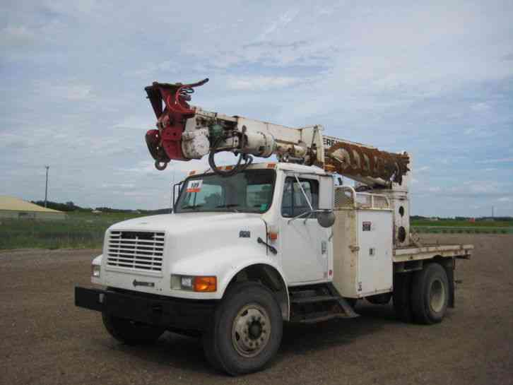 International 4700 4X2 (1996)