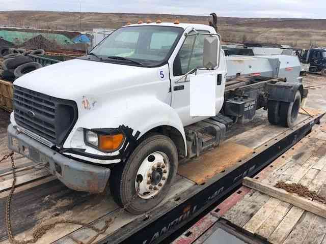 FORD F650 (2000)