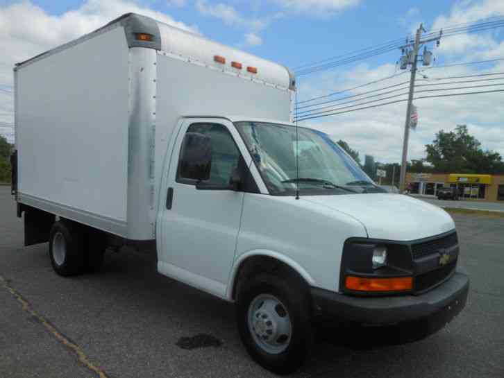 Chevrolet Express 3500 (2010)