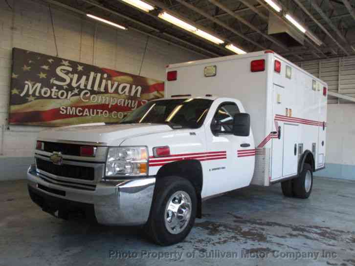 Chevrolet SILVERADO 3500HD Ambulance (2009)