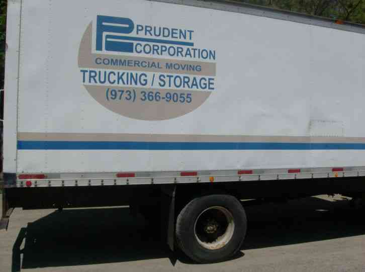 Freightliner FL70 (1998)