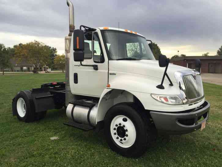 International 4400 (2009)