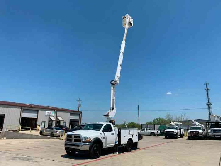 Dodge RAM 5500 4X4 BUCKET TRUCK (2011)