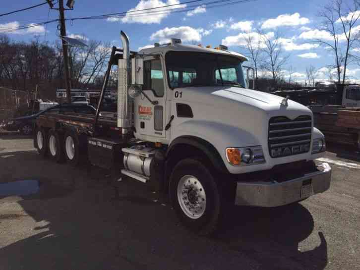 Mack Granite CV713 (2007)