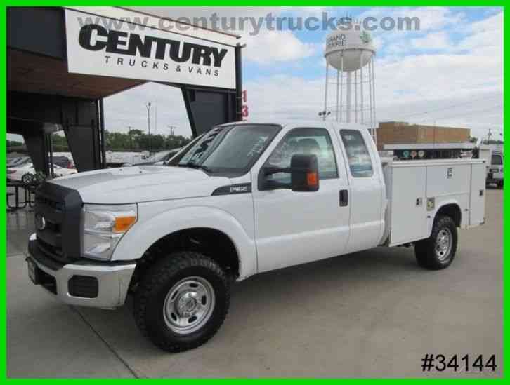 Ford F350 4X4 SRW EXTENDED CAB UTILITY TRUCK (2012)