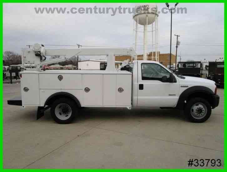 Ford F550 4X4 REGULAR CAB UTILITY CRANE TRUCK (2006)