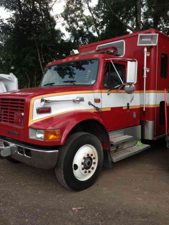 International 4900 (1998)