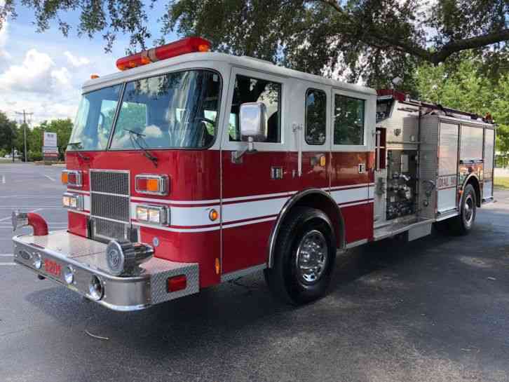 PIERCE FIRE TRUCK (2001)