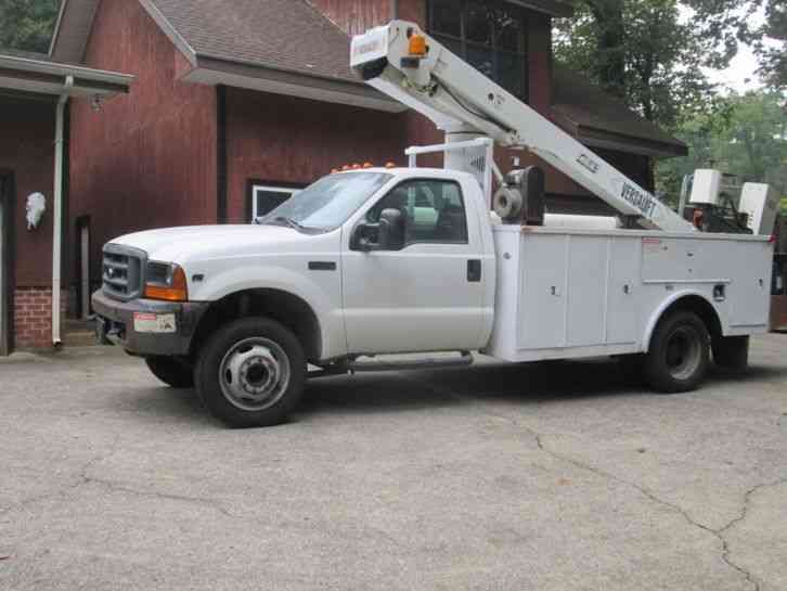 Ford F450 Versalift (2001)